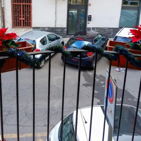 Casa Bianca - Centro Citta E Due Minuti A Piedi Dalla Metro Catania