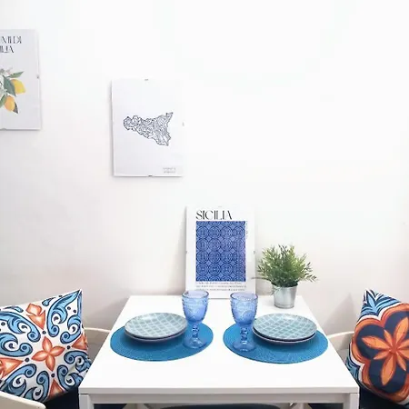 Casa Bianca - Centro Citta E Due Minuti A Piedi Dalla Metro * Catania