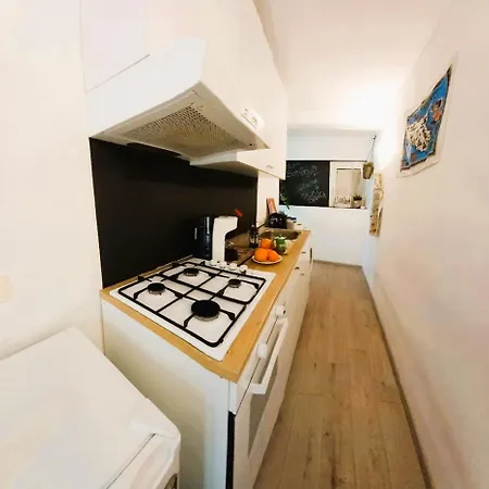 Casa Bianca - Centro Citta E Due Minuti A Piedi Dalla Metro Catania