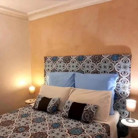 Casa Bianca - Centro E Due Minuti A Piedi Dalla Metro Apartamento *