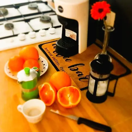 Apartamento Casa Bianca - Centro E Due Minuti A Piedi Dalla Metro Catânia