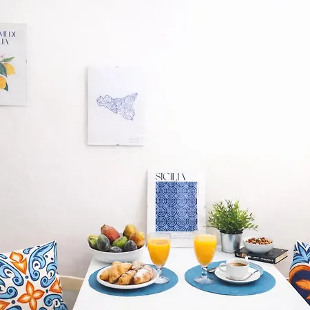 Casa Bianca - Centro E Due Minuti A Piedi Dalla Metro *