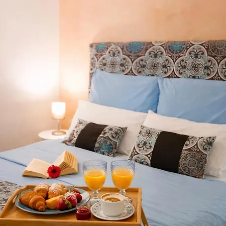 Apartamento Casa Bianca - Centro E Due Minuti A Piedi Dalla Metro