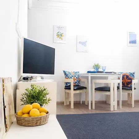 Casa Bianca - Centro E Due Minuti A Piedi Dalla Metro Apartamento Catânia